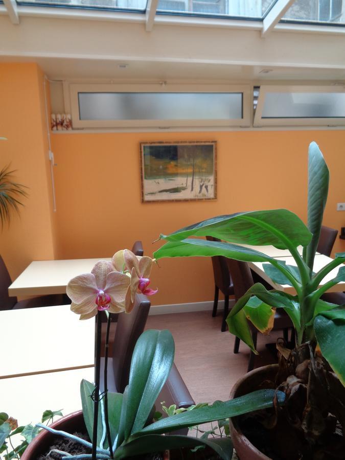 Hotel De Montaulbain Verdun-sur-Meuse Luaran gambar